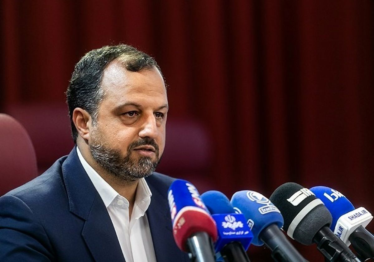 تغییر ساعت کاری فعلا در دستور کار نیست/ واگذاری باشگاه پرسپولیس به یکی از بانک های غیردولتی/ فقط حدود 5 هزار خودرو تحویل شد