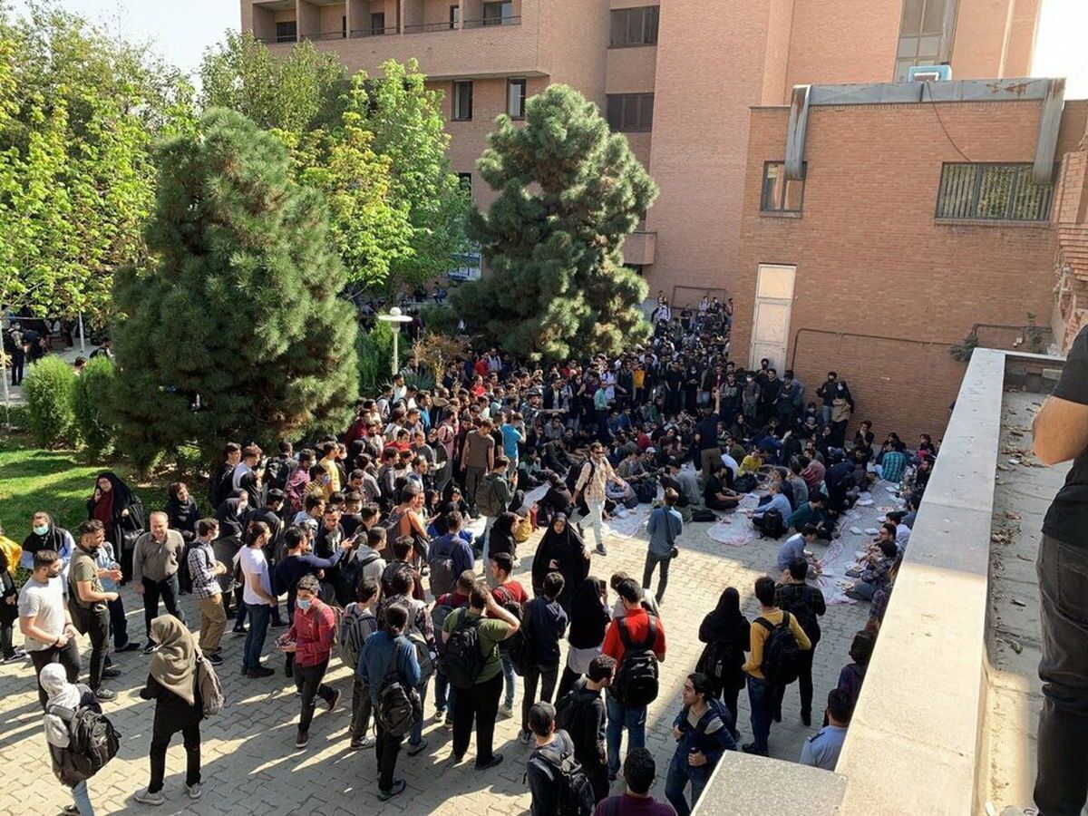 برای تخلفاتی مثل ایجاد بلوا و آشوب تنبیهات سنگینی تا سقف اخراج در نظر گرفته شده