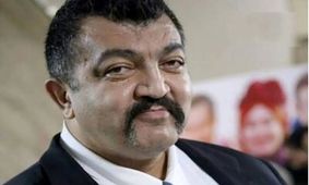 واکنش احمد ایراندوست به استوری دردسر سازش قبل از شروع جنگ تحمیلی سوم/ ویدئو