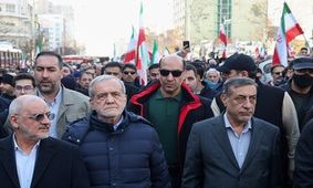 پزشکیان: ملت ایران، ما را در مسیر خدمتگزاری بیشتر به کشور مصمم‌تر کرد

