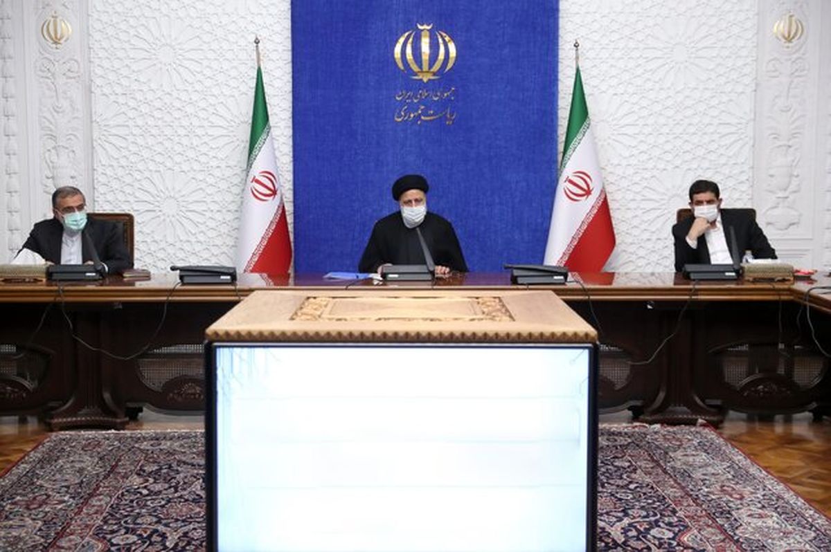 گزارش سازمان توسعه تجارت از مثبت شدن تراز تجاری ایران با روسیه/ بکارگیری معلمان بازنشسته در مدارس 

