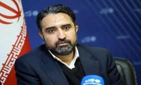 عضو هیئت موسس تشکل اصولگرا: نبرد نهایی ما با آمریکا نزدیک است/ لحظه شماری می کنیم ترامپ غلطی بکند تا اراضی اشغالی و پایگاه های آمریکایی در منطقه را با خاک یکسان کنیم/ یا ما امنیت داریم یا با رویکرد "مرد دیوانه" برای هیچکس در این منطقه امنیت نخواهیم گذاشت