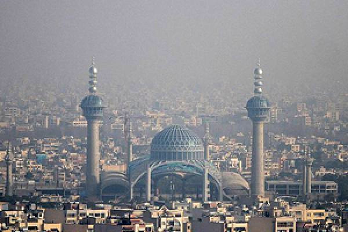 اصفهان همچنان آلوده / باد هم کاری برای "نصف جهان" نکرد!