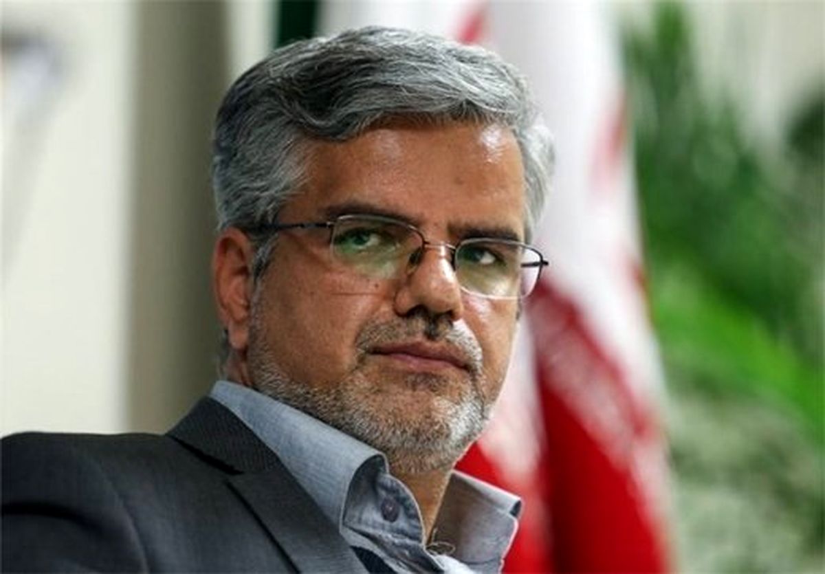 کنایه توئیتری محمود صادقی به سفیر انگلیس در پی توقیف نفتکش ایرانی
