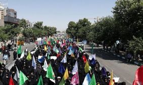 راهپیمایی عفاف و حجاب در مشهد برگزار شد
