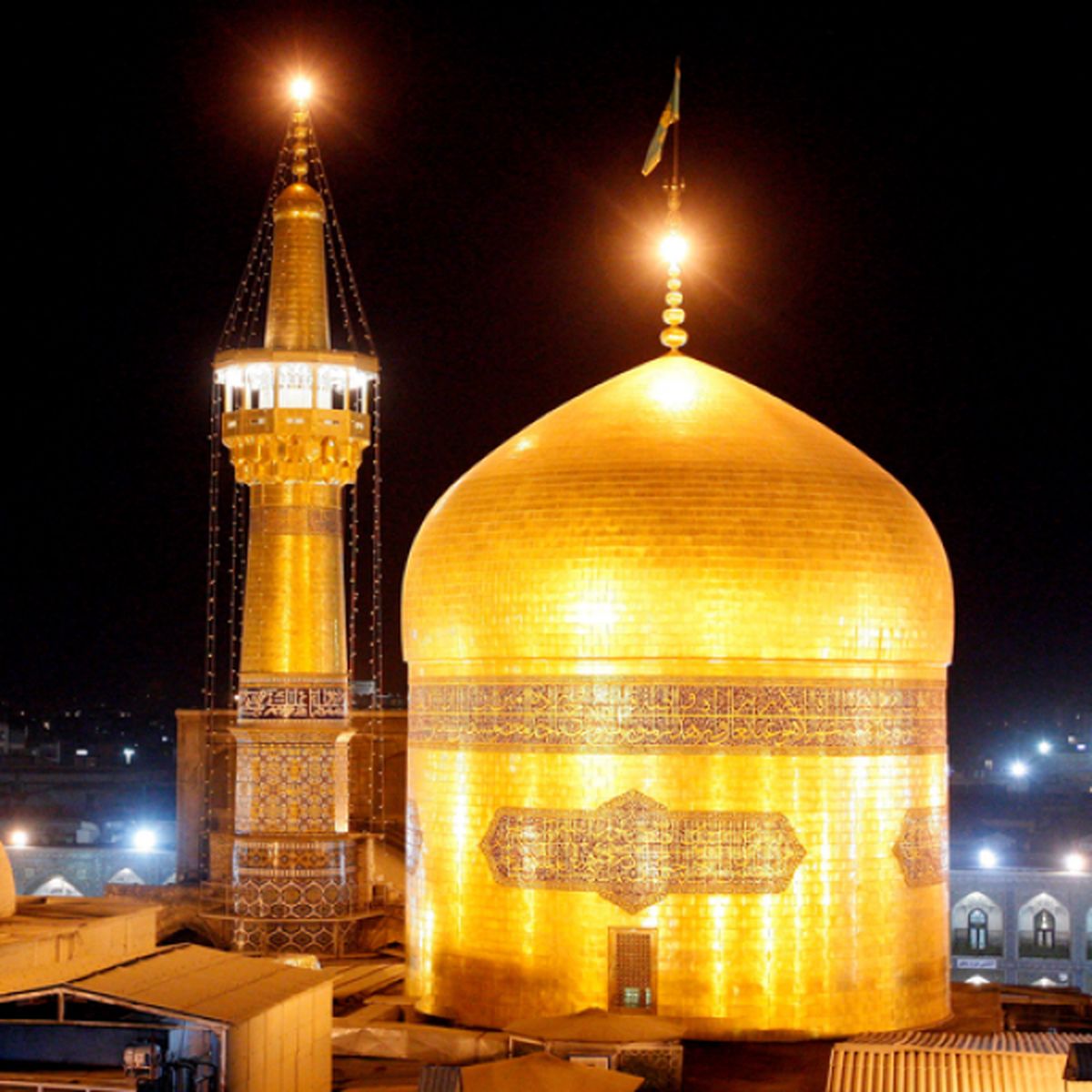 چه کسی گفته امام رضا (ع) دلشکسته‌ها را بیشتر تحویل می‌گیرد؟ / رفتی حرم لبخند بزن!