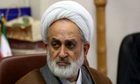 حمله افراد ناشناس به خودروی نماینده اصفهان / راننده سالک مورد اصابت گلوله قرار گرفت
