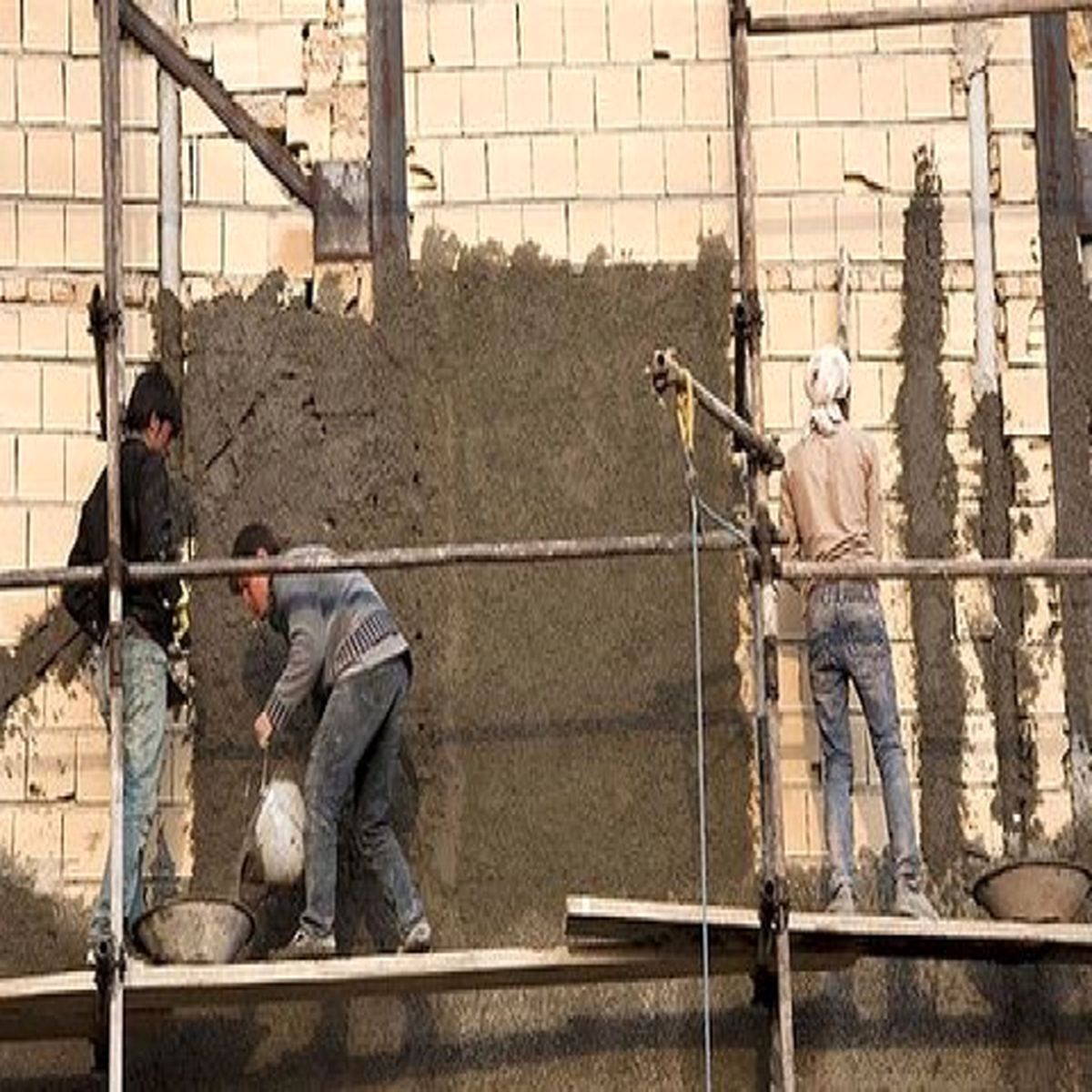 بیمه کارگران ساختمانی به سمت واقعی شدن پیش می رود