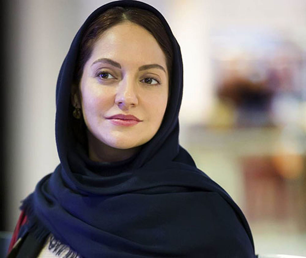 آخرین جزییات از پرونده مهناز افشار و تکذیب سفر او از آلمان به وطن/ خانم بازیگر به ایران بیاید بازداشت می‌شود