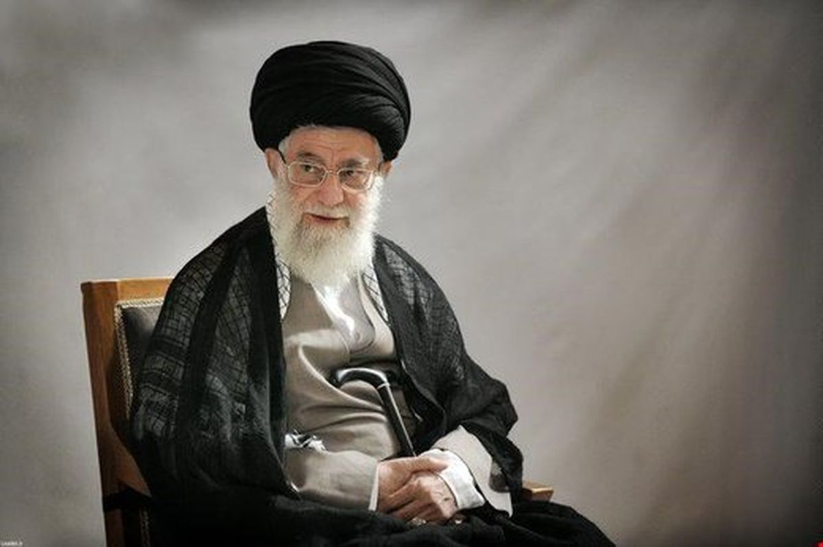 مصدق به آمریکا اعتماد کرد، کتکش را هم خورد /بازخوانی نظرات رهبری درباره کودتای ۲۸ مرداد
