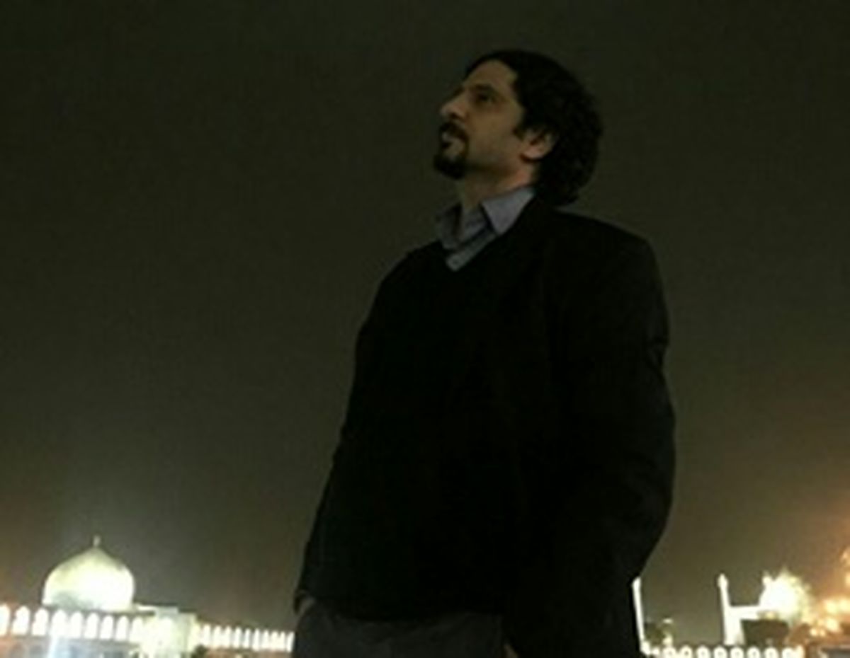 می‌خواستم پشت دستم را داغ کنم تا دیگر ننویسم