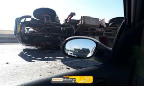 واژگونی جرثقیل ۱۰ تنی در جاده نیشابور_ بزرگراه باغچه+تصاویر
