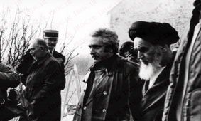 ویدئویی منتشر نشده از لحظات حضور امام خمینی(س) در نوفل لوشاتو