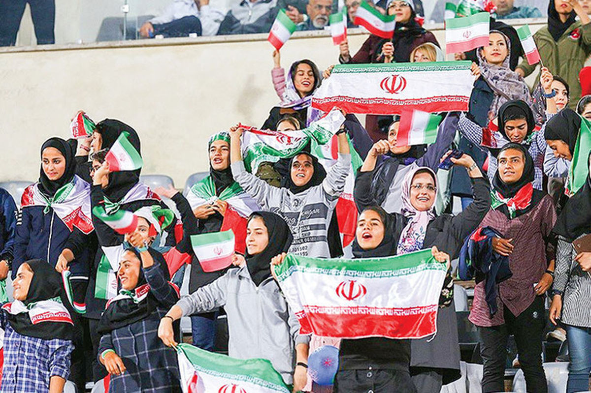 اشک های زنان پس از ورود به ورزشگاه آزادی