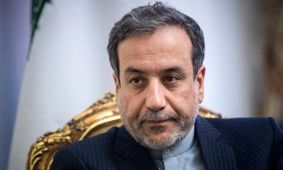 عراقچی در مسیر پیاده‌روی اربعین
