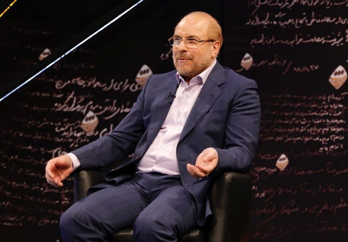 قالیباف: دیدارم با احمدی‌نژاد فقط عید دیدنی و احوال‌پرسی بود/ مجلس امروز در رأس امور نیست/ اسفند ماه باید گام درست برداریم