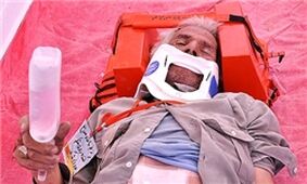 واژگونی اتوبوس در محور ساوه-سلفچگان/ ۲۵ مسافر دچار حادثه شدند