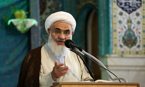 مردم قزوین در راهپیمایی میثاق با ولایت شرکت می کنند