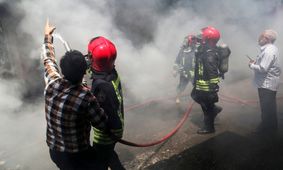 اتصالی برق دلیل آتش‌ سوزی بازار اروند خرمشهر بود