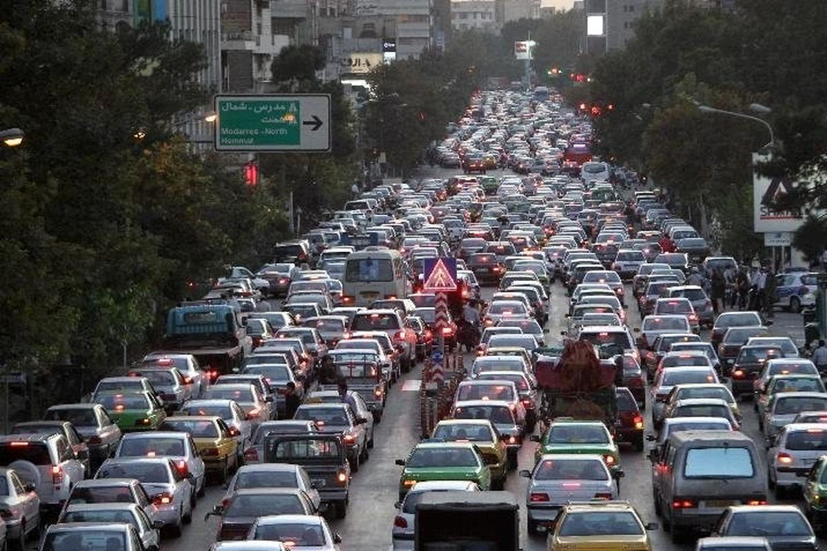 ترافیک پرحجم در مسیرهای ورودی و خروجی مشهد