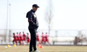 گل‌محمدی: بازیکنان پرسپولیس برنده به دنیا آمده‌اند
