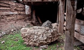 ریزش وحشتناک کوه در روستای پیت‌سرا سوادکوه
