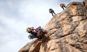 نجات جان پسربچه ۱۰ ساله در کوهستان دراک