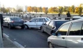20 مصدوم در تصادف زنجیره ای اصفهان