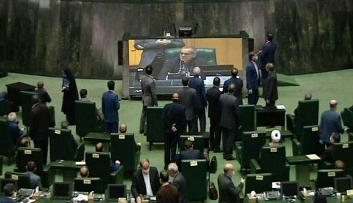 ادیانی: أین تذهبون؟ طرفدار کدام جمهوری اسلامی هستید / رحیمی: مجلس را متهم به ضدولایت کردید