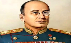 بدل «سرپاس مختاری» ؛ معاون استالین!/ وقتی یک پزشک نفر میلیون‌ها نفر را اعدام می‌کند
