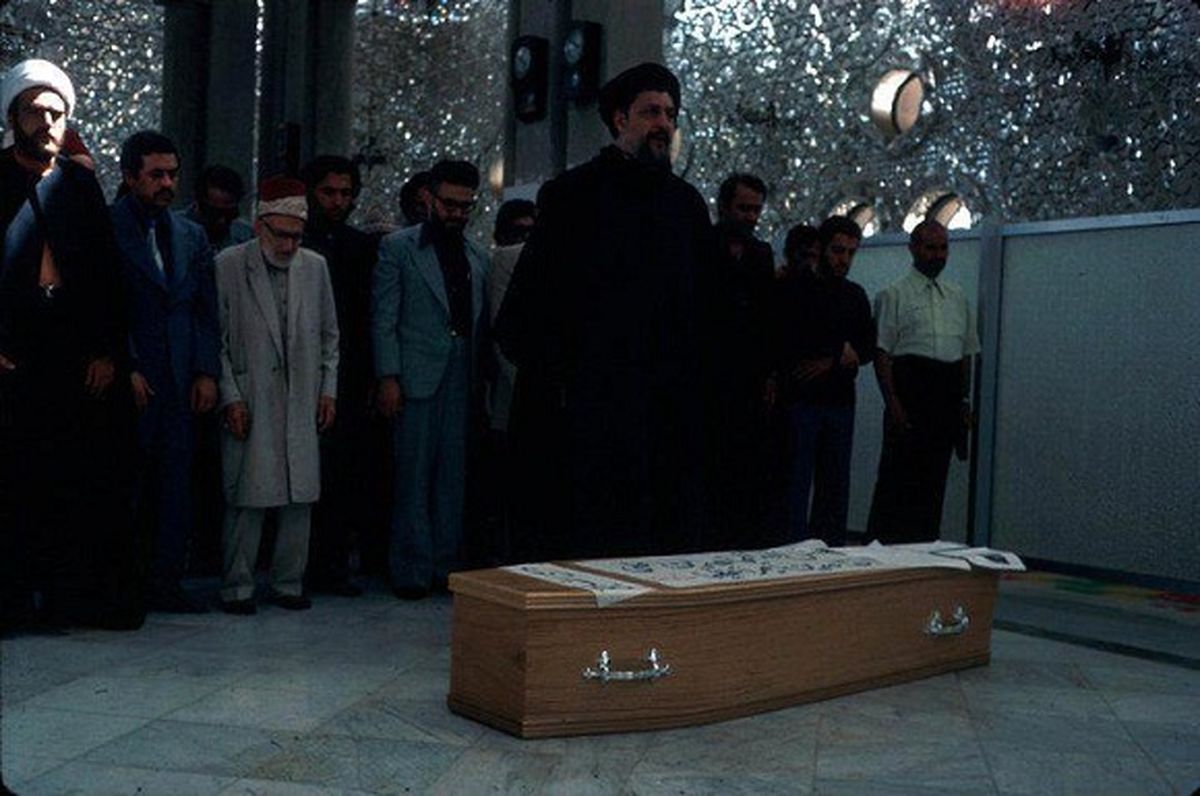 چرا بعد از انقلاب پیکر دکتر شریعتی به ایران منتقل نشد؟