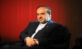 تا نیمه امسال باید استقلال و پرسپولیس تعیین تکلیف شوند
