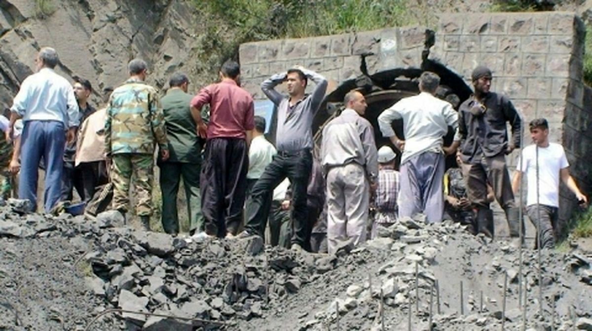 احتمال وجود 8معدنچی دیگر در زیر آوار