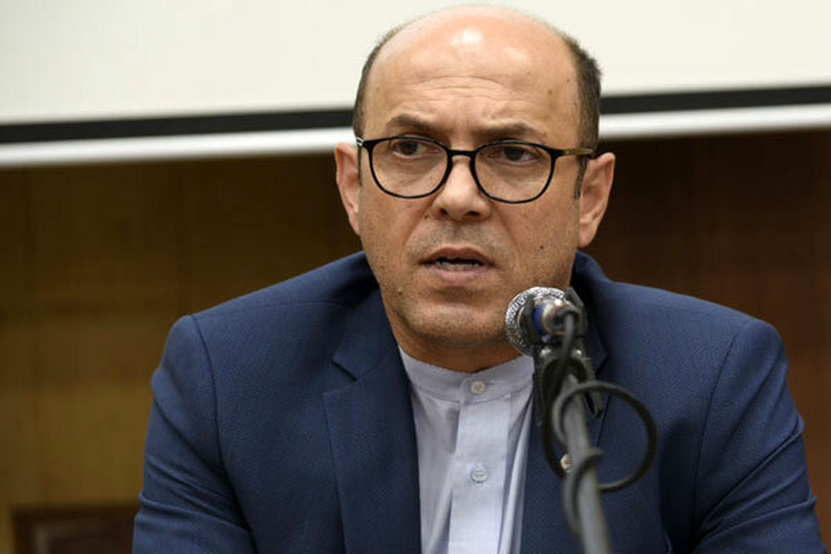 سعادتمند: آیا پرداخت ۱۰ میلیارد تومان، صفر محسوب می‌شود؟