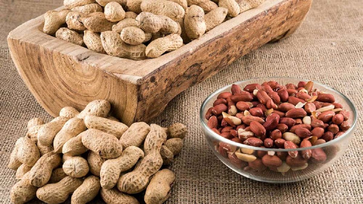خواص و مضرات بادام زمینی را بشناسید