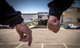 عامل قتل دو برادر کوهدشتی پس از ۱۵ ماه فرار در دلگان به دام افتاد
