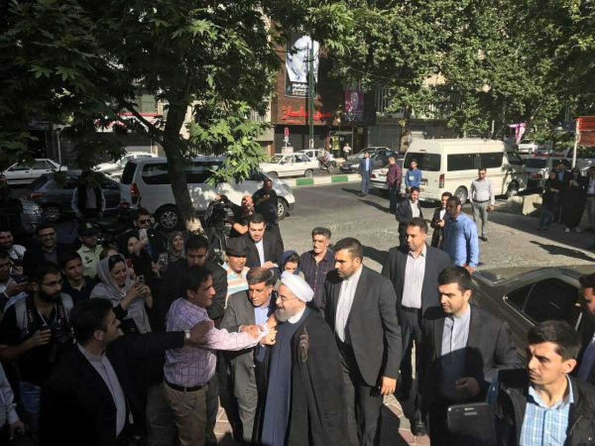 حضور حسن روحانی در حسینیه ارشاد / فیلم و عکس