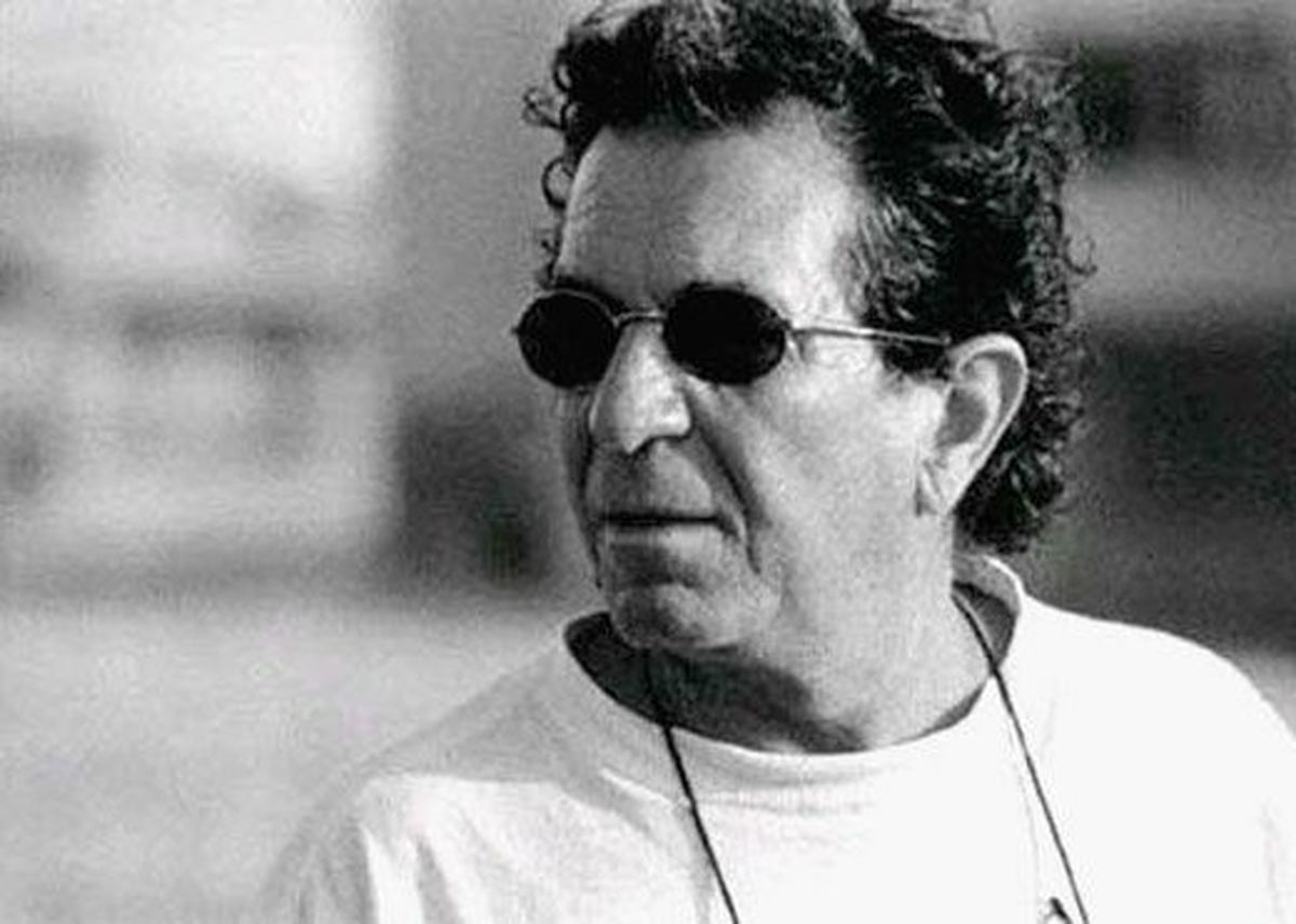 شوکه شدن داریوش مهرجویی پس از شنیدن خبر درگذشتِ خسرو سینایی / هنوز زود بود که او برود، آن‌هم به خاطر این ویروس احمق ظالم