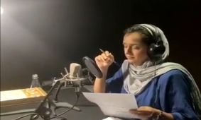 ترانه علیدوستی راوی فیلم ربکا برای نابینایان شد / ویدئو