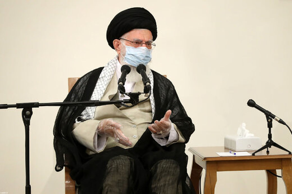 رهبر انقلاب از واردات چه کالای لوکسی انتقاد کردند؟