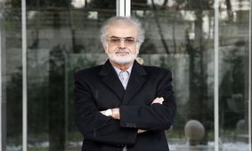 خرج دفتر و دستک نمایندگان مجلس را حزب و حامیانش باید بدهند، نه اینکه از جیب مردم پرداخت شود