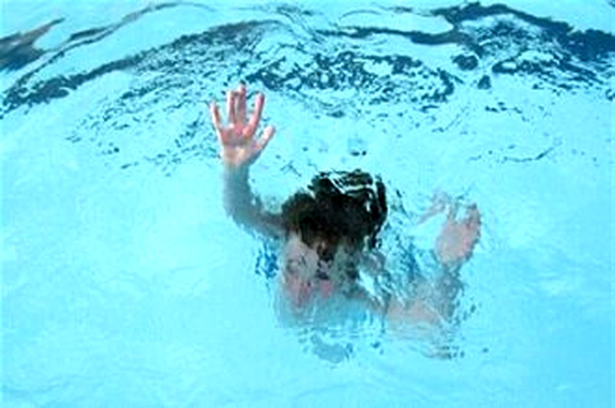 دو دختربچه ۱۸ و ۱۵ ماهه در جوی آب خفه شدند