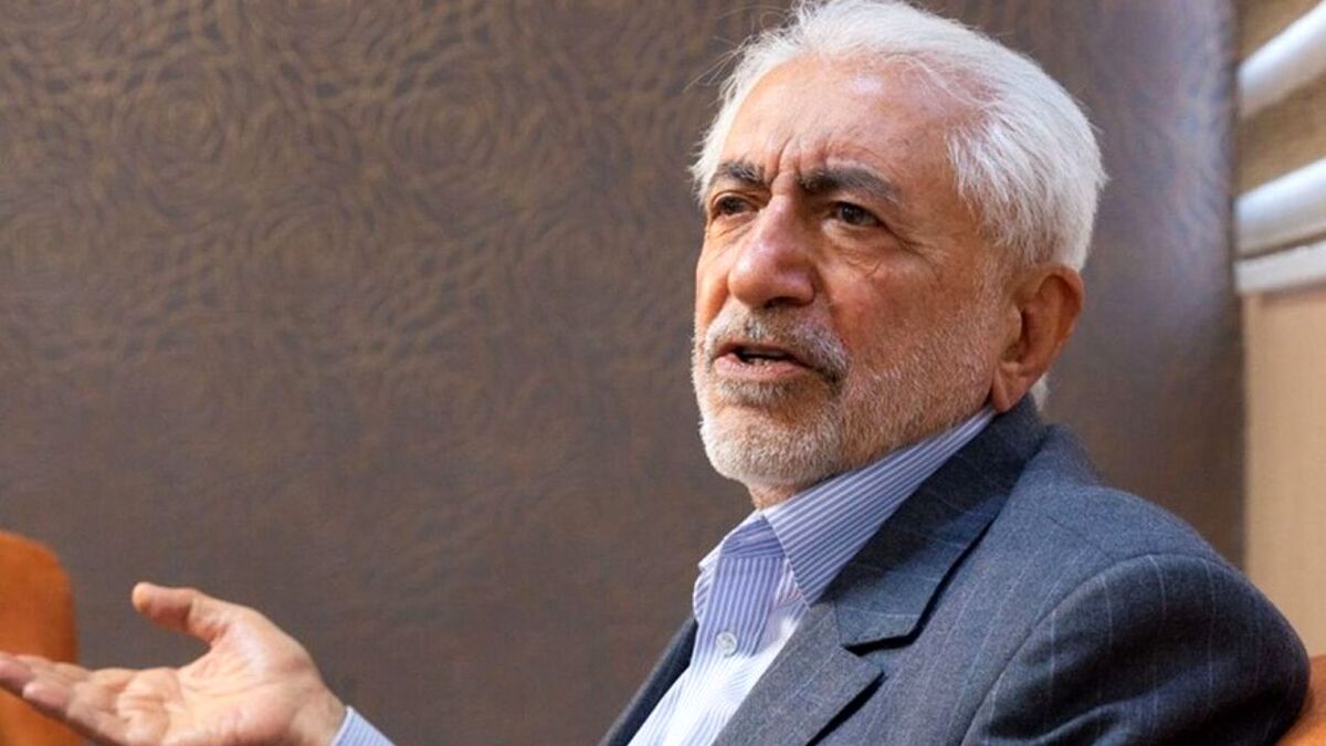 هیچ دولتی در تاریخ ۱۲۰ ساله مشروطه تا جمهوری‌اسلامی دولتی خدمتگذار شناخته نمی‌شود