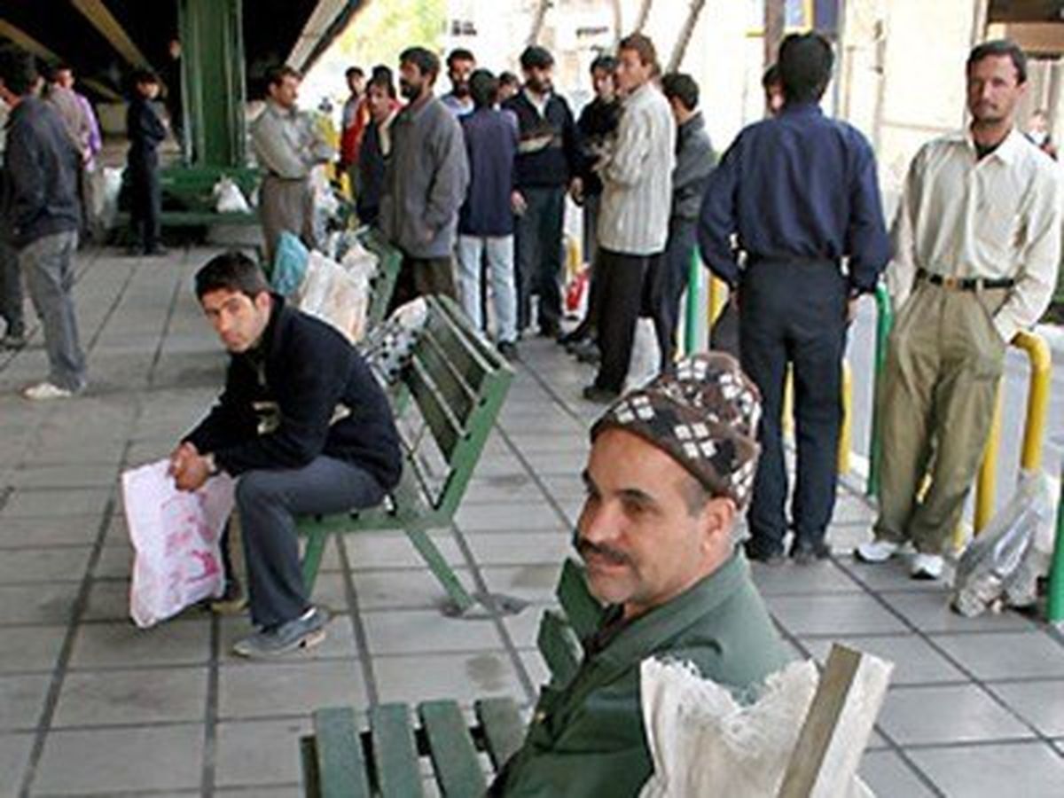 بیکار شدن ۸۵۰ هزار نفر با شیوع ویروس کرونا/ افزایش سالانه بیش از ۱۳ هزار نفر به جمعیت مقرری بگیر کشور