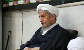 آخرین وضعیت درمانی آیت الله صانعی / پزشک مطلع: حال عمومی ایشان با ثبات است اما باید تحت عمل جراحی قرار بگیرند / دچار شکستگی لگن و استخوان دست شده اند 