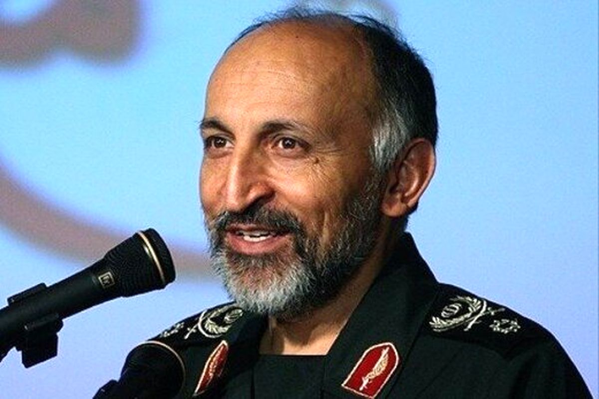 سردار حجازی به ترامپ: اگر آمریکا امن‌تر شده، چرا عین بید می لرزید و پیام می دهید به شما فرصت بدهیم