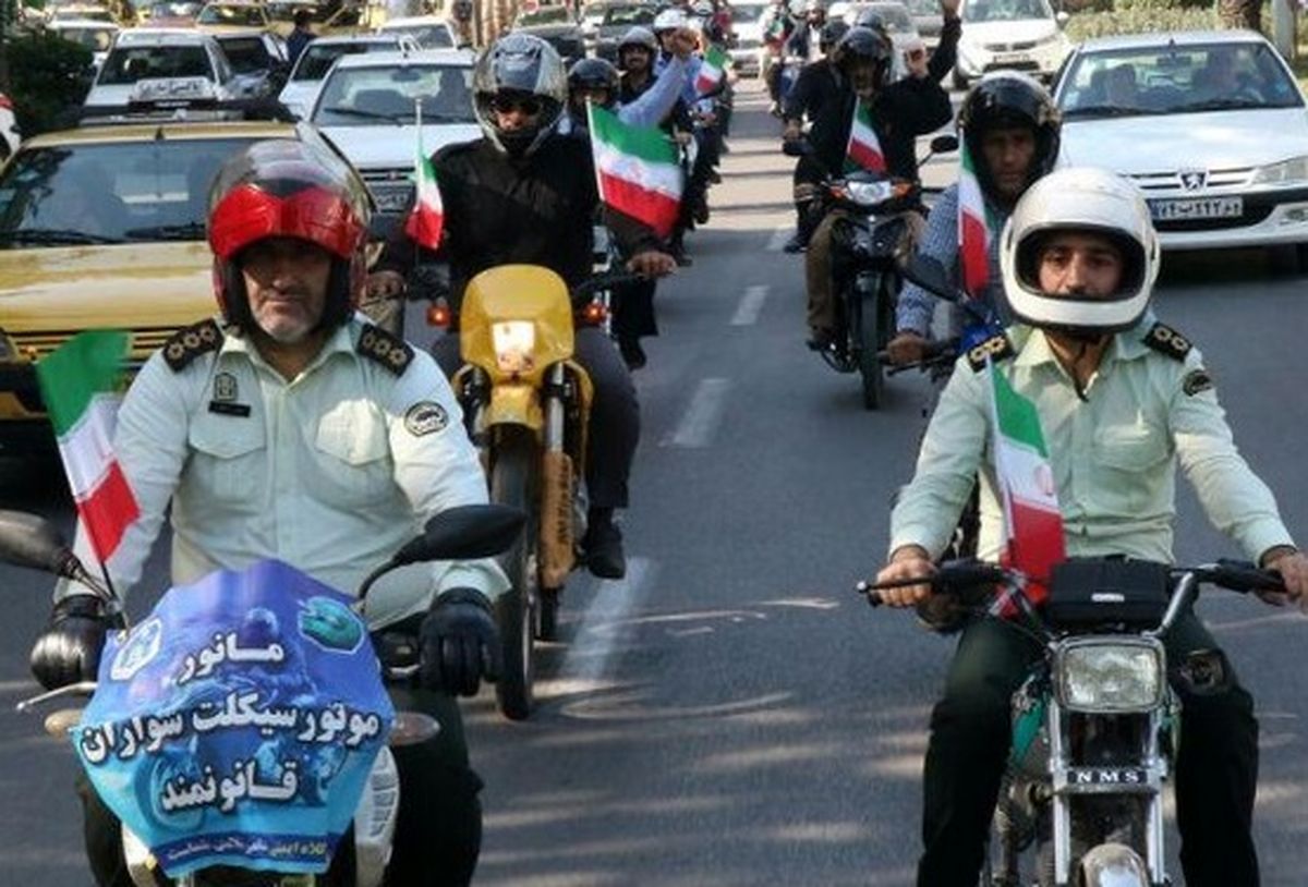 مانور موتورهای قانون‌مند در ساری/ تصاویر