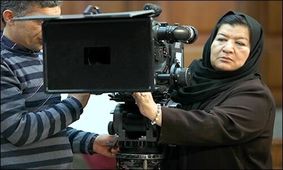 پوران درخشنده: چرا تلویزیون از هنرمندان شاخص استفاده نمی‌کند؟/ پس بودجه‌هایی که می‌گیرند صرف چه می‌شود؟