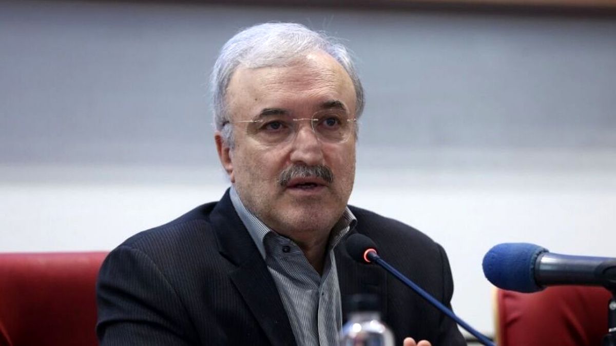 وزیر بهداشت: تست سریع کرونا برای مسافران ورودی به کشور اجباری شود
