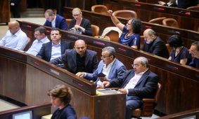 اخراج نماینده عرب از پارلمان اسرائیل به دلیل سرزنش امارات